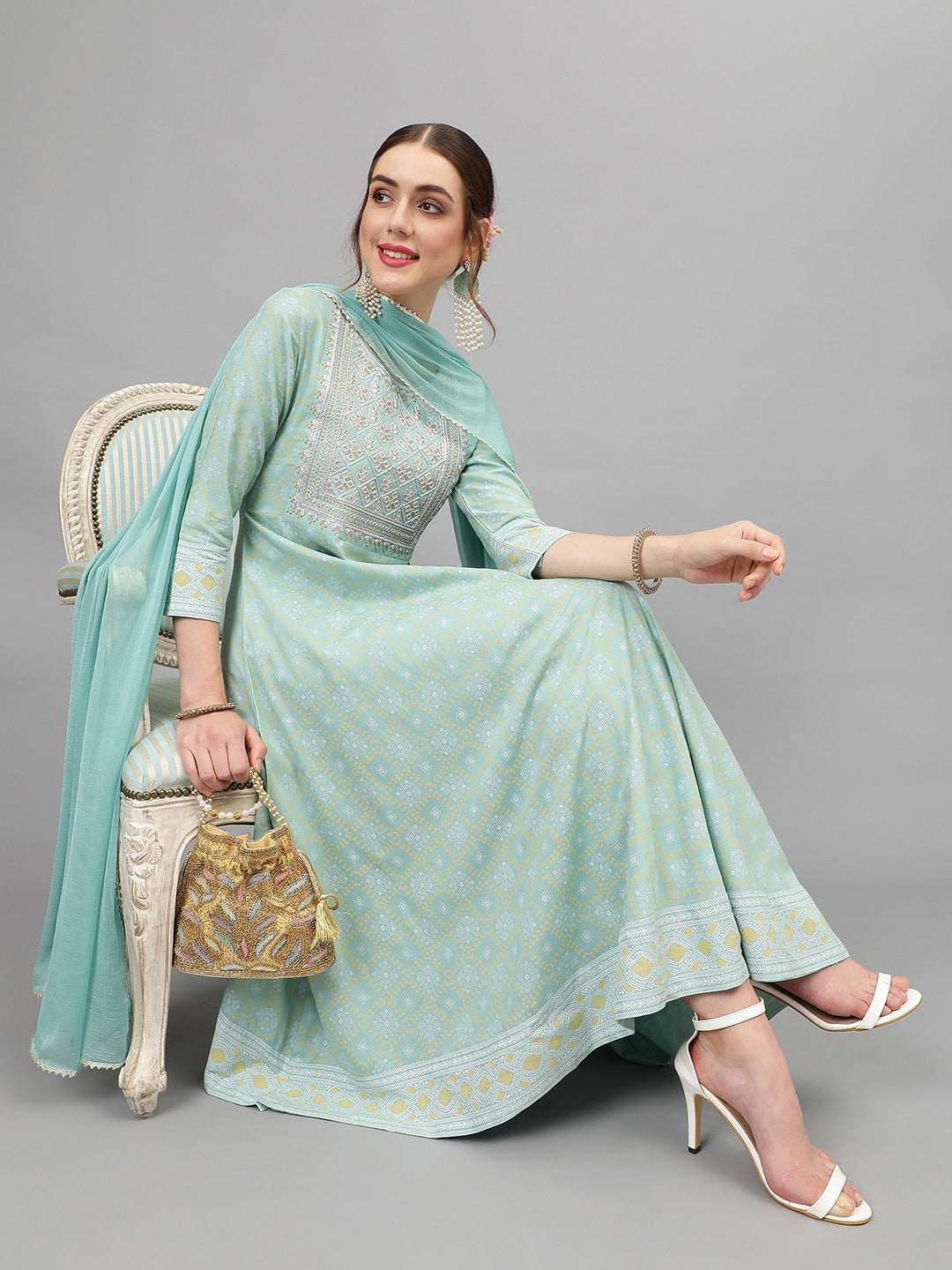 Green Color Salwar Kameez Designer Round Neck Indian Wedding Kurti Pant With Dupptta